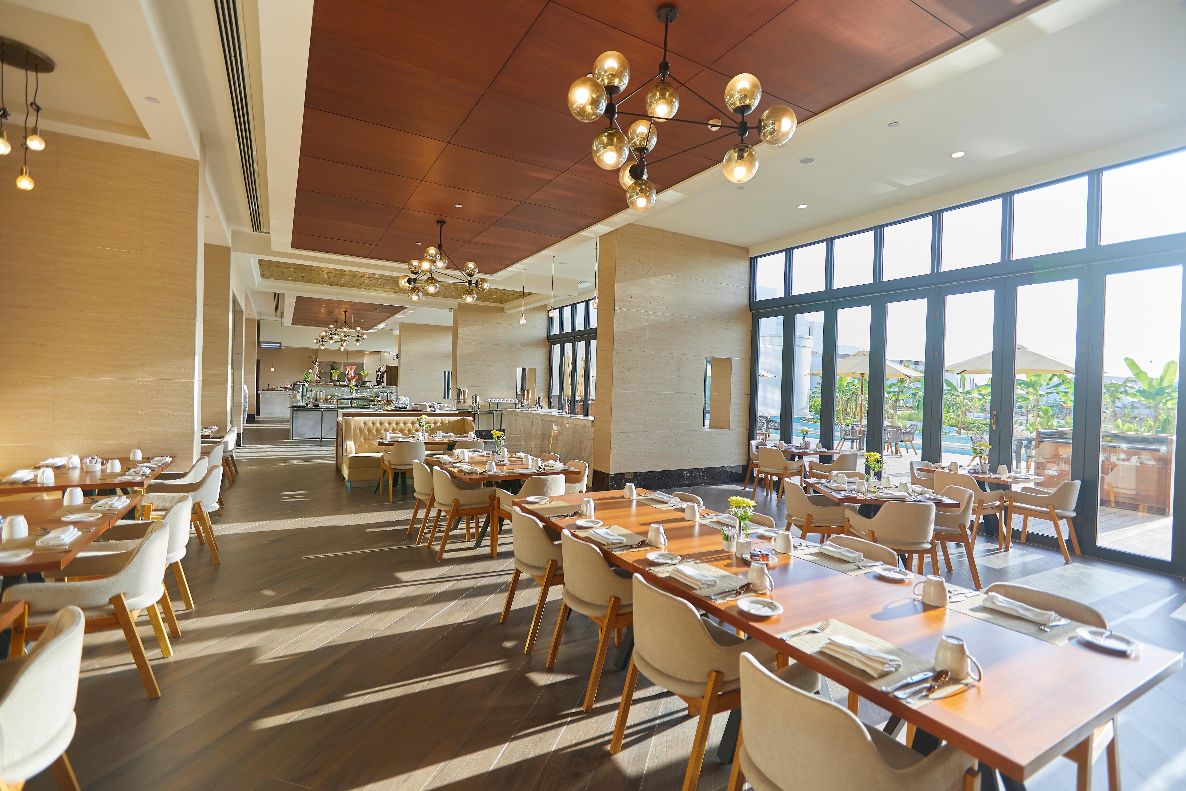 Millennium Resort Salalah Esterno foto The restaurant