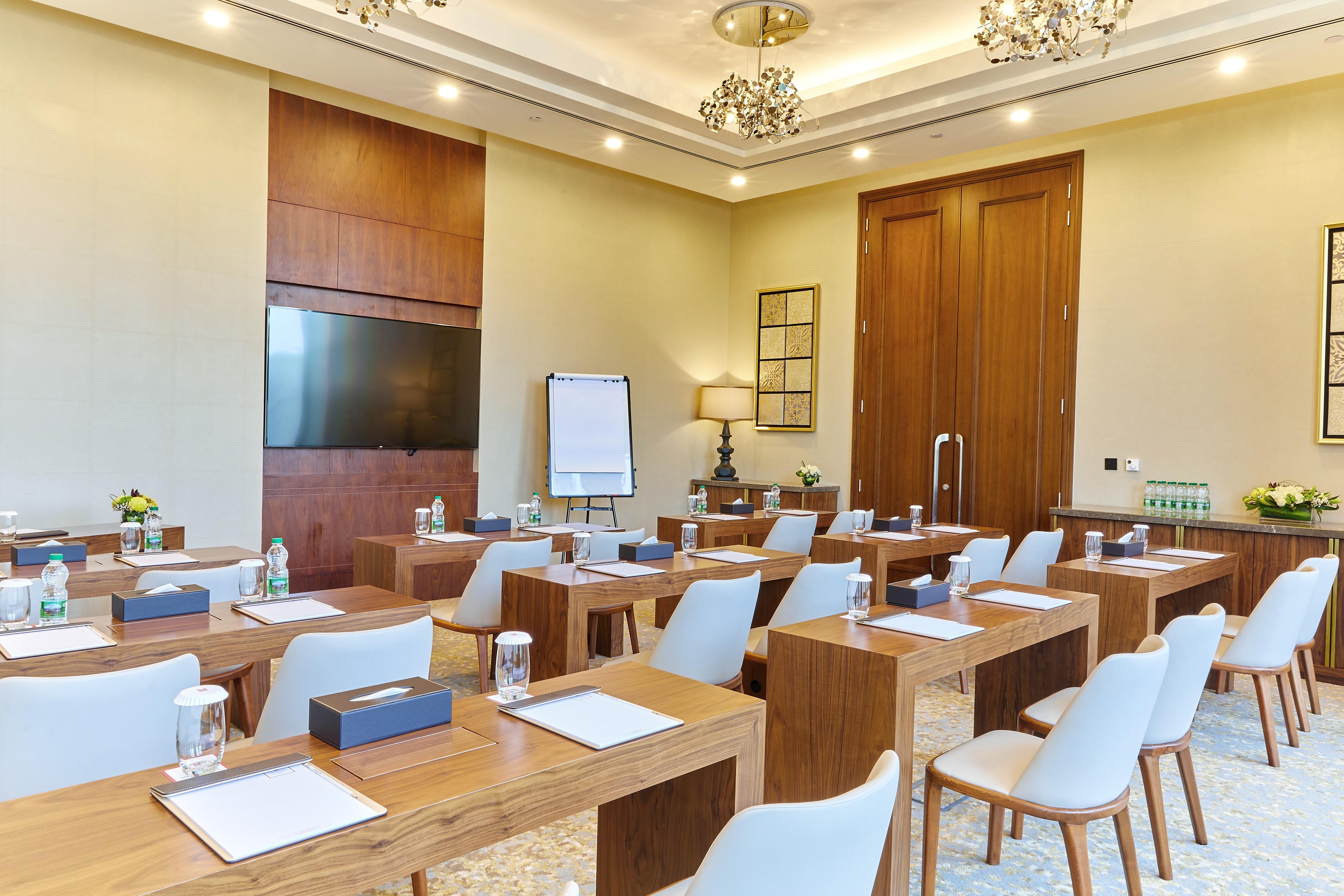 Millennium Resort Salalah Esterno foto Meeting room at the hotel