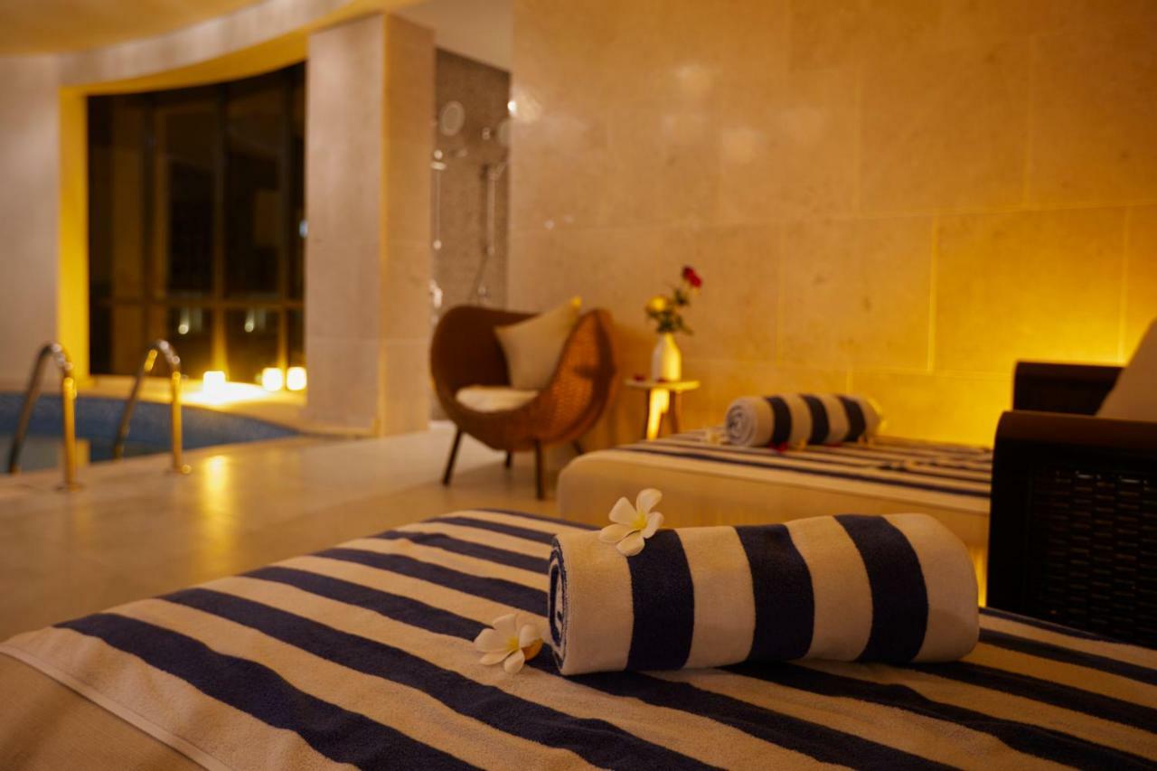 Millennium Resort Salalah Esterno foto The spa at the hotel